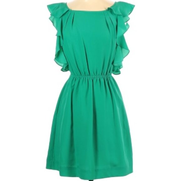 BCBGeneration Dresses & Skirts - 🏆BCBGeneration Kelly Green Ruffled Dress Pockets!